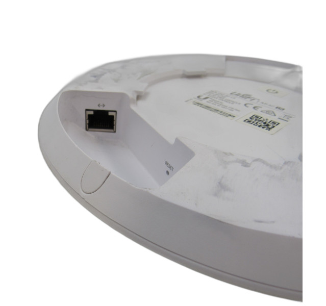 Ubiquiti Unifi UAP-AC-LR Long-range, dual-band, 802.11ac access point