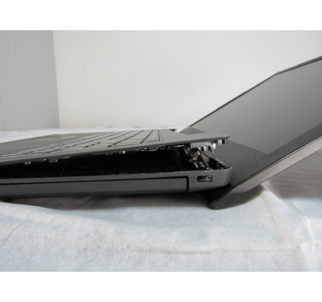 Spares or Repair | Lenovo V130-15IKB, i5-8250U, 8GB RAM, Laptop